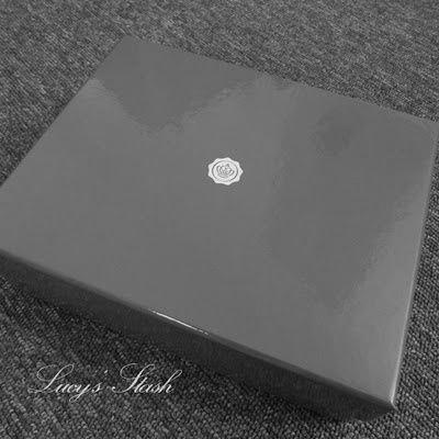 Thoughts and Reviews on June 2012’s Glossybox UK. photo 1
